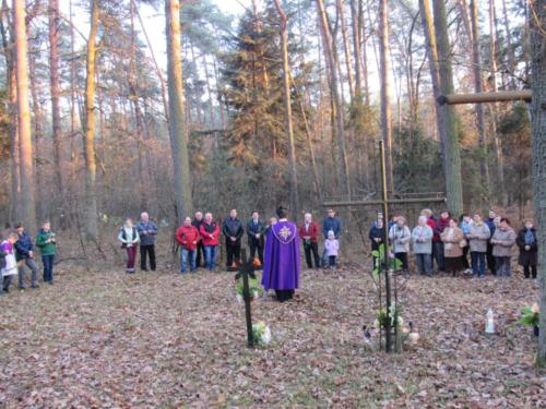 Modlitwa na cmentarzu cholerycznym (9)