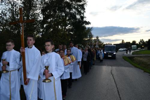 NAWIEDZENIA FIGURY ŚW. MICHAŁA ARCHANIOŁA Z GROTY OBJAWIEŃ NA GARGANO