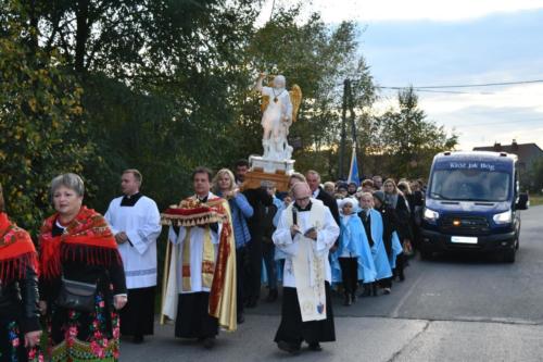 NAWIEDZENIA FIGURY ŚW. MICHAŁA ARCHANIOŁA Z GROTY OBJAWIEŃ NA GARGANO