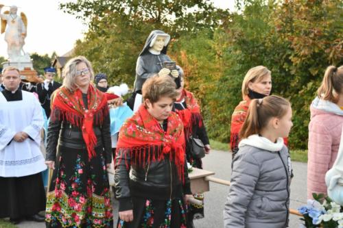 NAWIEDZENIA FIGURY ŚW. MICHAŁA ARCHANIOŁA Z GROTY OBJAWIEŃ NA GARGANO